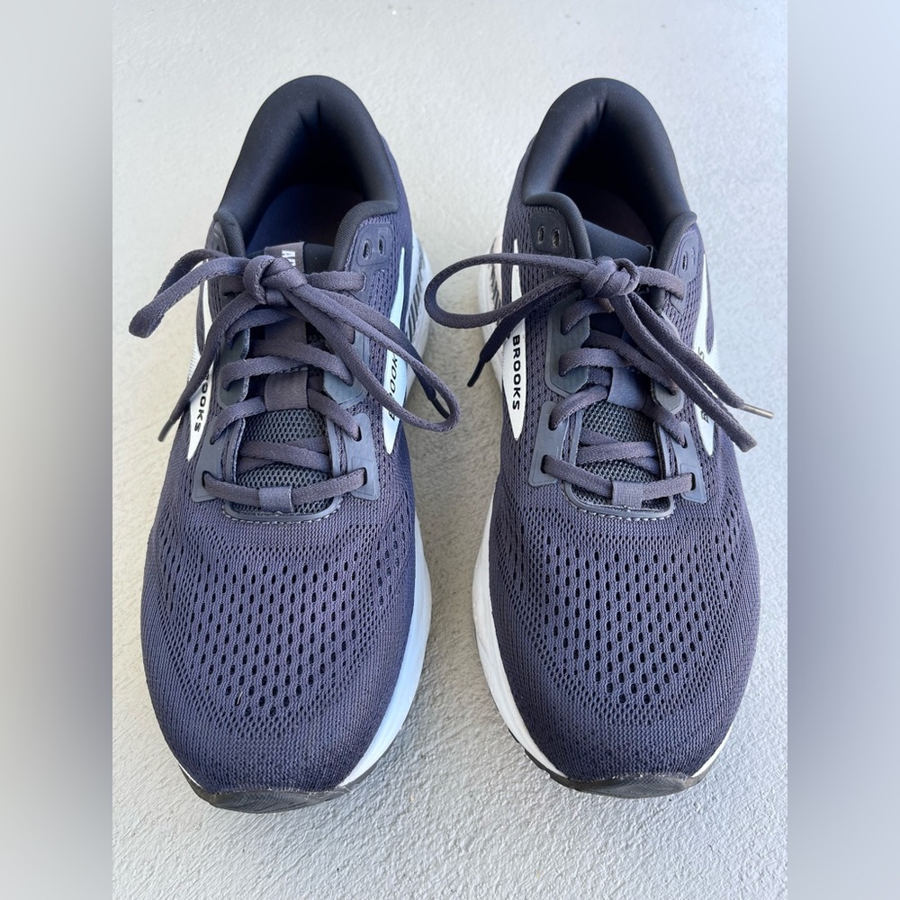 Brooks Ariel GTS 24 (Ebony/Black/White)